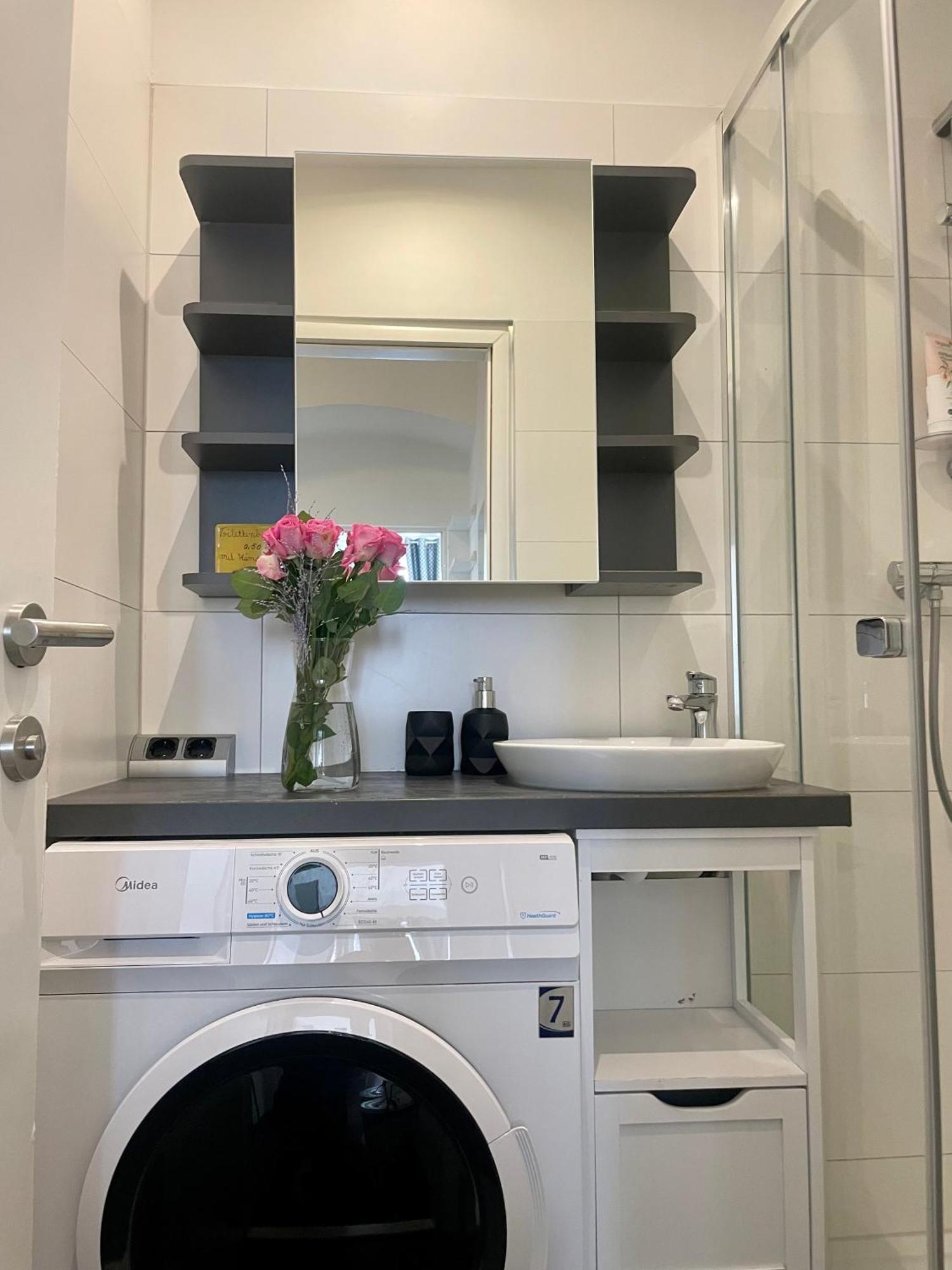 Your Home In Vienna Self Check In Bagian luar foto